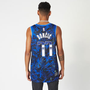 DALLAS MAVERICKS NIKE LUKA DONCIC ROOKIE OF THE YEAR SWINGMAN JERSEY