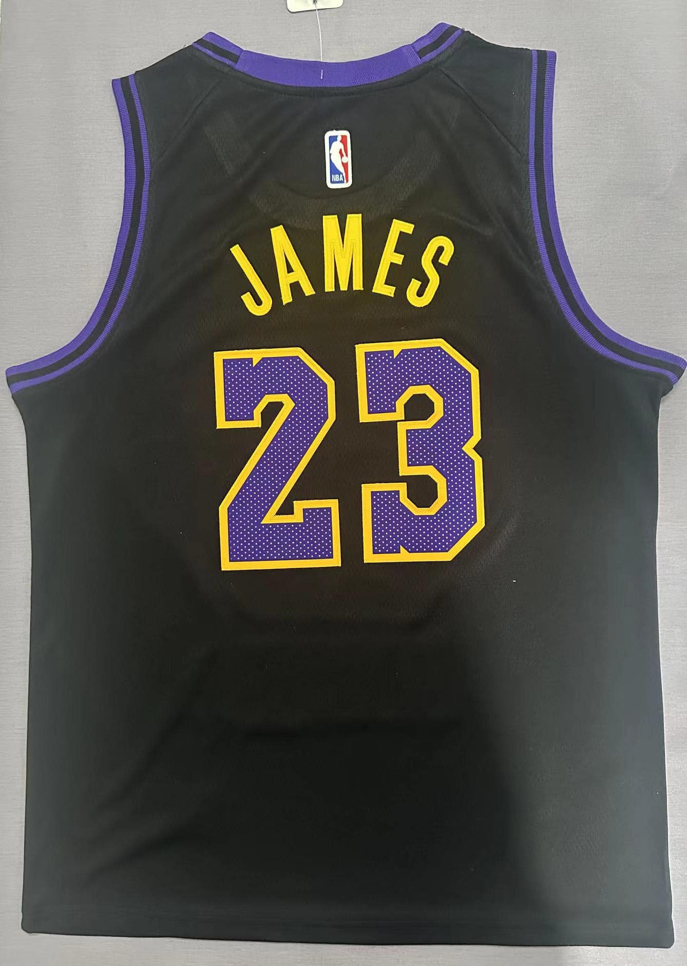 Los Angeles Lakers 2023-24 City uniform,worn in the NBA 2023-2024 season.